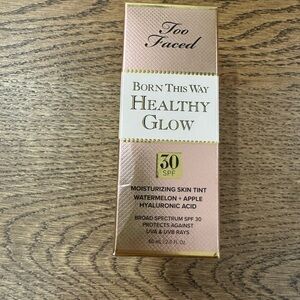 Too Faced Healthy Glow Skin Tint Color Sable